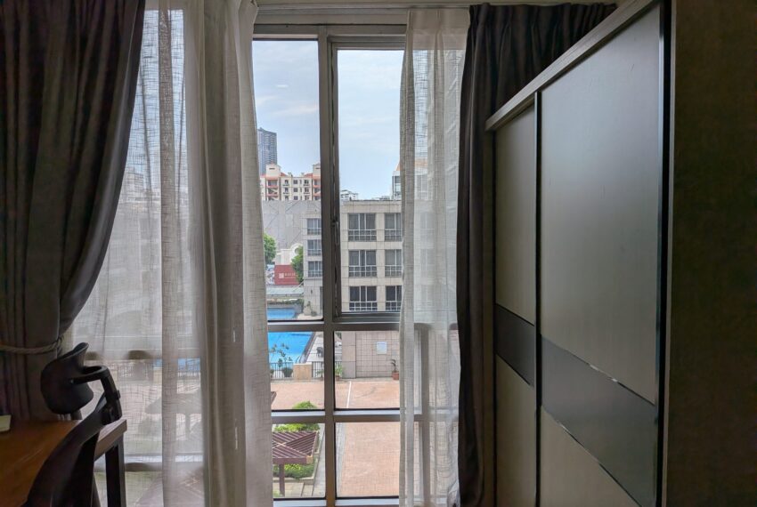 PXL_20251031_031310330